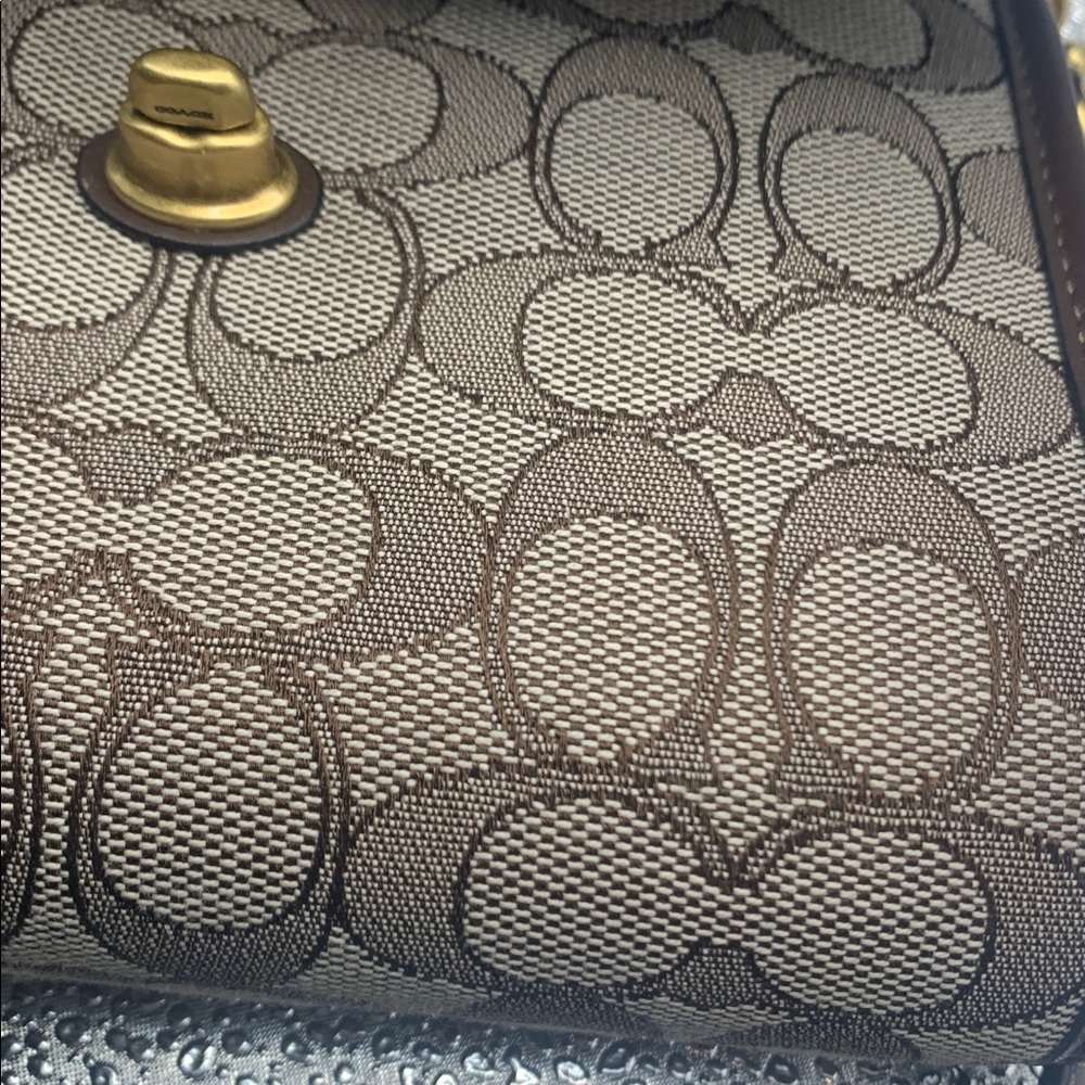 Coach Tan and Brown Signature Shoulder Bag - Picture 4 of 9